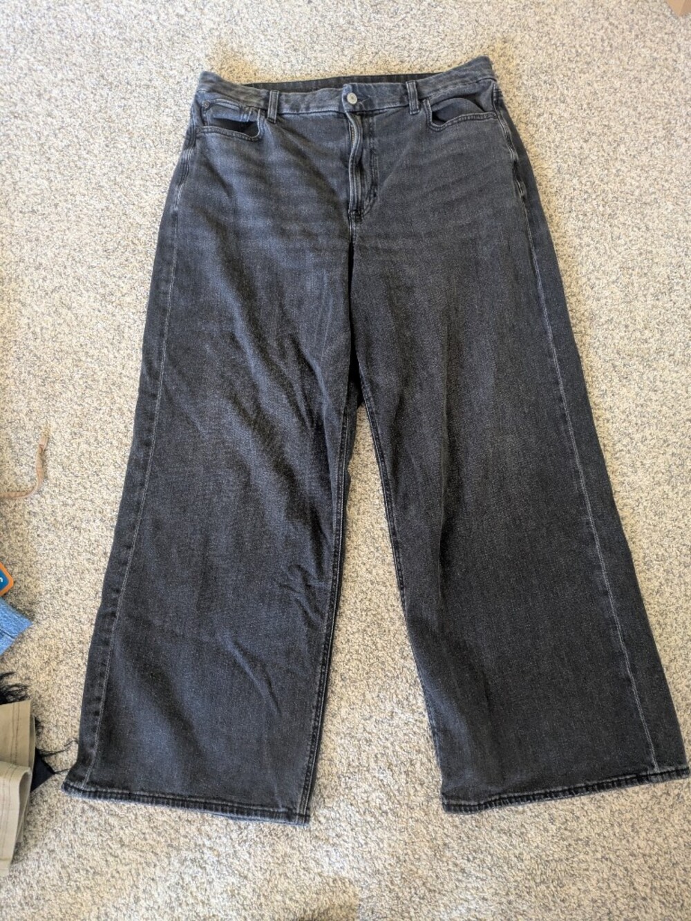 American Eagle Curvy Super High Rise Baggy Wide Leg Jeans - Picture 2 of 9